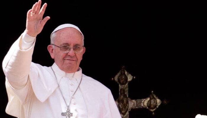 At Mexico-US border, Pope decries migrant `tragedy`