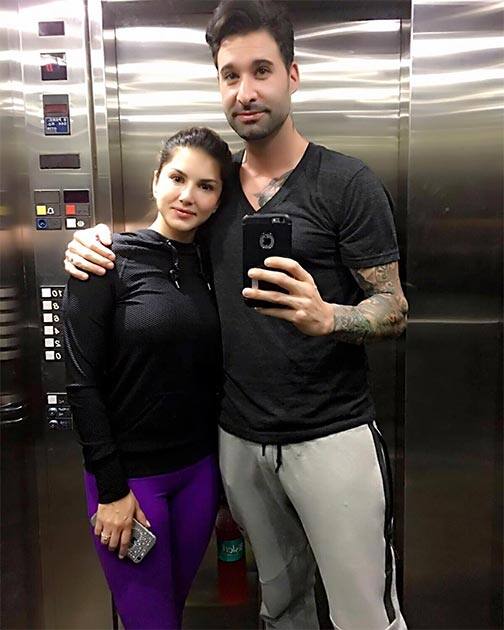 Early morning gym time !!! #goals #couplegoals @sunnyleone