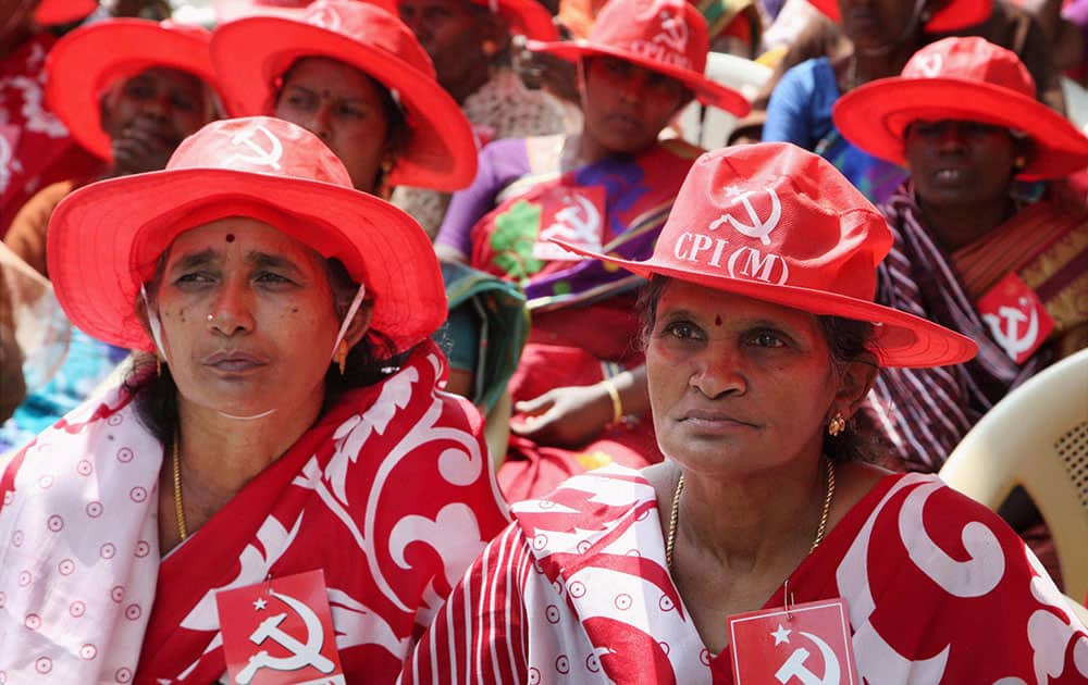 Women members of the CPI(M) at a public meeting where an announcement was made to form a new political front, Makkal Nala Kootani, for the upcoming Assembly elections in Tamil Nadu.