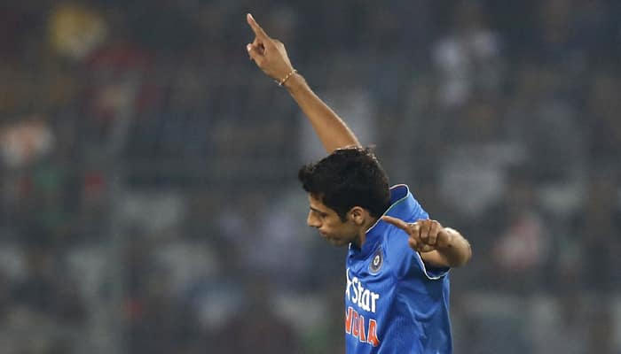 Asia Cup 2016: Ashish Nehra&#039;s influence in first six overs key for India against Pakistan in gigantic clash