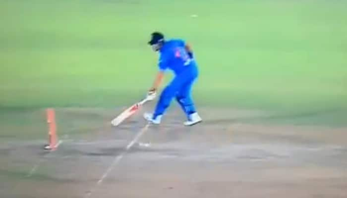 #IndiavsPak: Video of umpire&#039;s &#039;ouch&#039; moment during Asia Cup T20 cricket match goes viral - Watch