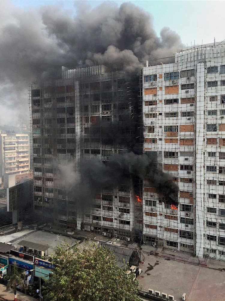 A major fire that broke out in Tirupati Apartments near Mahalaxmi Temple in Mumbai.