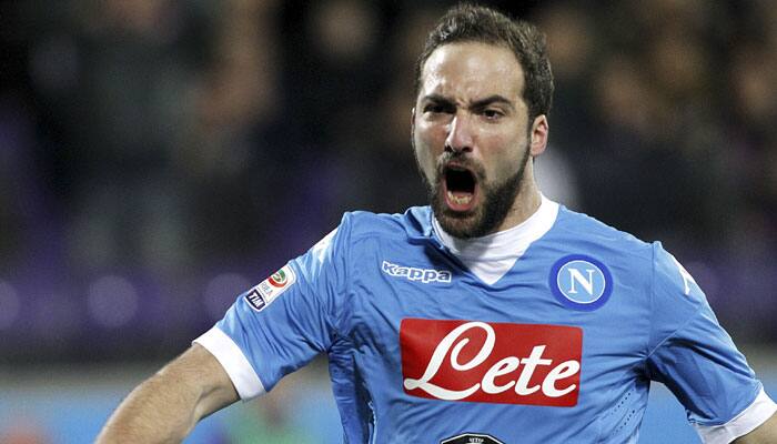 Serie A 2015-16: Gonzalo Higuain hits 25th goal to maintain Napoli&#039;s title push in Viola draw