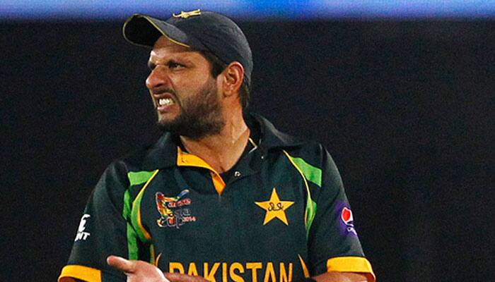 VIDEO: Pakistan media bashes Shahid Afridi, &#039;puncture&#039; team after Asia Cup exit