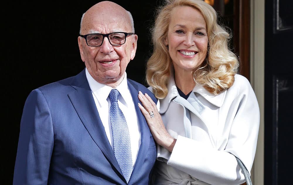 News Corp Executive Chairman Rupert Murdoch and Jerry Hall leave Spencer House, London, after getting married, Friday March 4, 2016. 