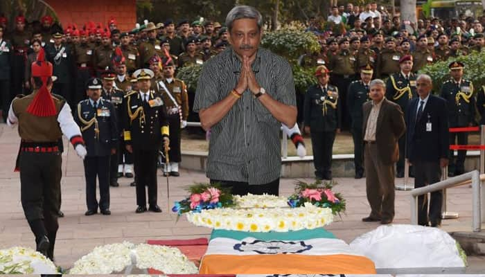 Manohar Parrikar wants &#039;smarter, leaner Army&#039; to cut down &#039;inevitable&#039; salary bills