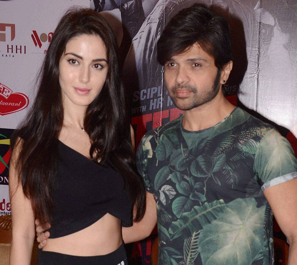 Singer and actor Himesh Reshammiya with actress Farah Karimaee at a promotional event during the release of their film Teraa Surroor.
