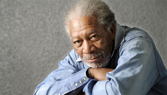 Warner Bros postpones Morgan Freeman-starrer &#039;Going in Style&#039;