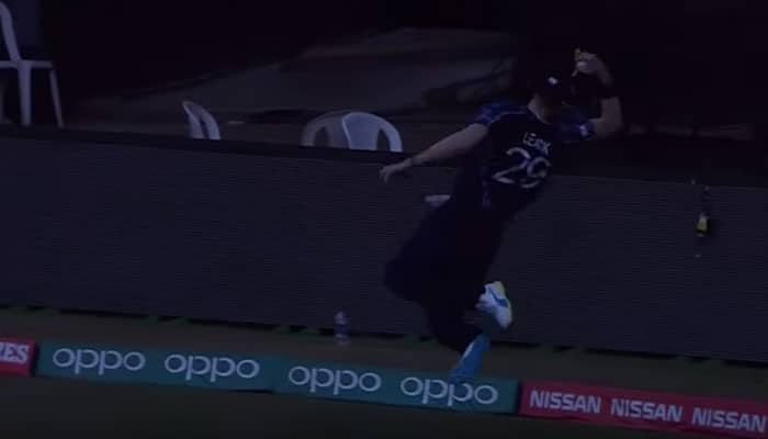 MUST WATCH VIDEO: Scotland&#039;s Michael Leask takes unbelievable catch at long-off against Zimbabwe