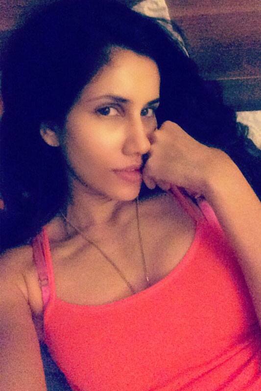 To sleep or not to sleep Twitter@SonnalliSeygall