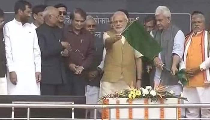 PM Modi shares stage with arch political rival Nitish Kumar, says Bihar&#039;s growth is priority, slams Congress