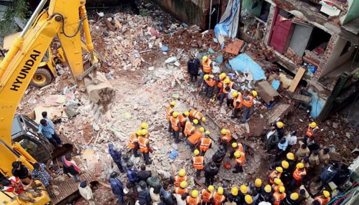 Building collapses in Meerut due to heavy rain, 5 killed
