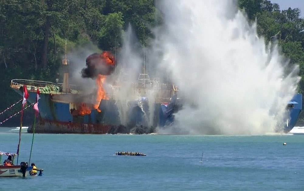 illegal fishing vessel Viking which was seized by Indonesia’s Navy is sunk in the waters off Pangandaran, West Java, Indonesia.