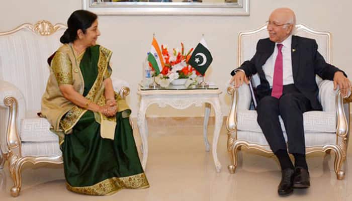 Sushma Swaraj to meet Sartaj Aziz in Nepal tomorrow: Report