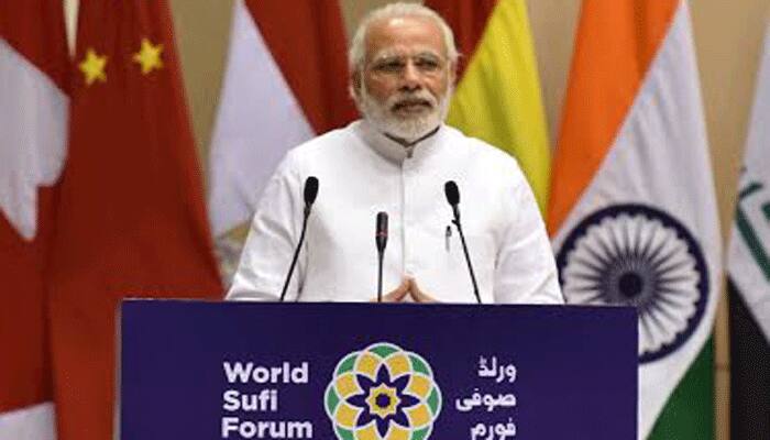 PM Narendra Modi greeted with &#039;Bharat Mata Ki Jai&#039; slogans at World Sufi Forum
