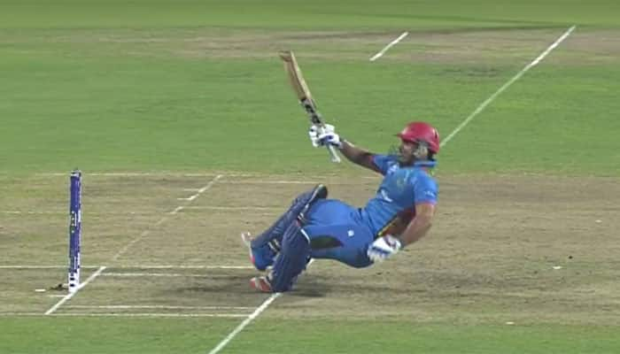 MUST WATCH VIDEO: Afghanistan&#039;s Samiullah Shinwari&#039;s incredible reverse switch slip shot