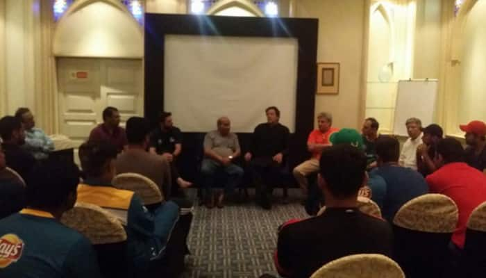 ICC World T20: Legendary cricketer Imran Khan gives pep talk to national team in Kolkata ahead of Indo-Pak clash