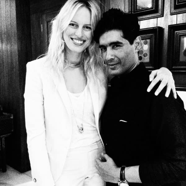 Thank you for hosting us at your beautiful house @manishmalhotra   @mmalhotraworld You are a true gentleman! #india - twitter@Karolina Kurkova