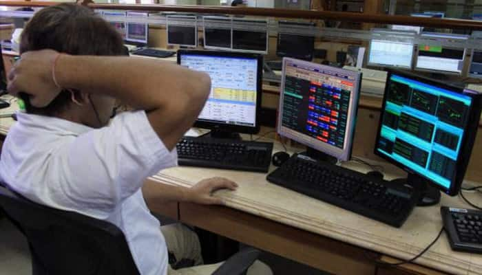 Sensex sinks 371 points to slip below 25,000 level