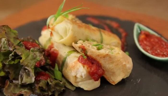 Recipe: Watch how to make &#039;Egg Brown Rice Chicken Roll&#039;