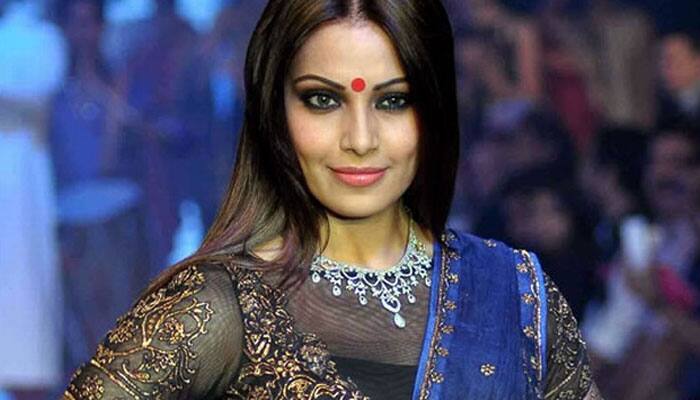 Bipasha Basu ducks question on marriage