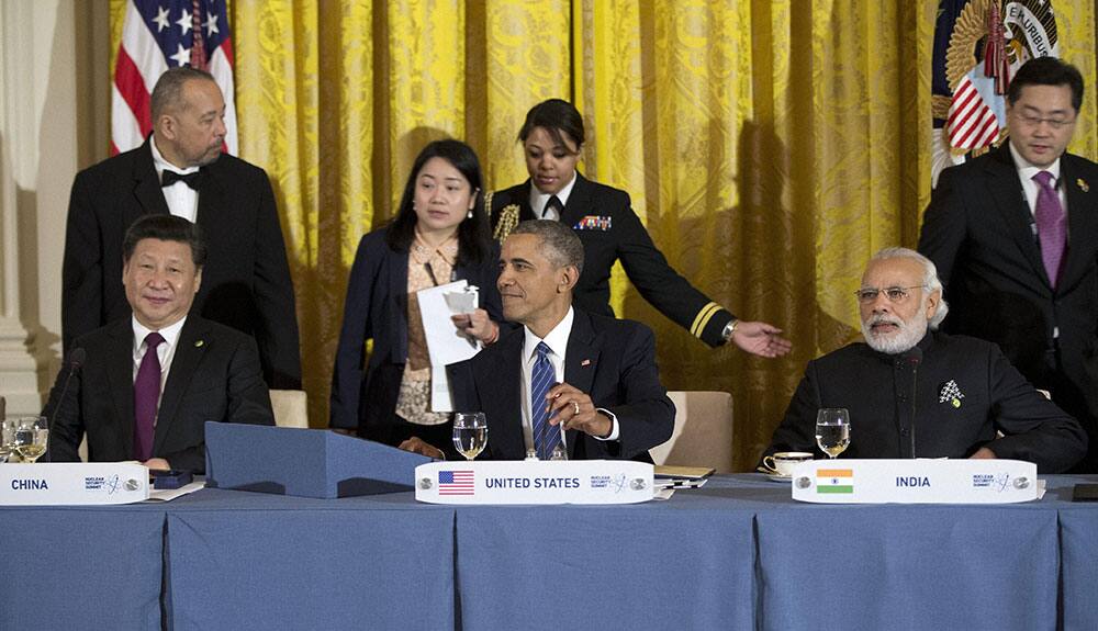 Chinese President Xi Jinping, President Barack Obama, and Prime Minister Narendra Modi, gather for a working dinner with heads of delegations of the Nuclear Security Summit in White House.