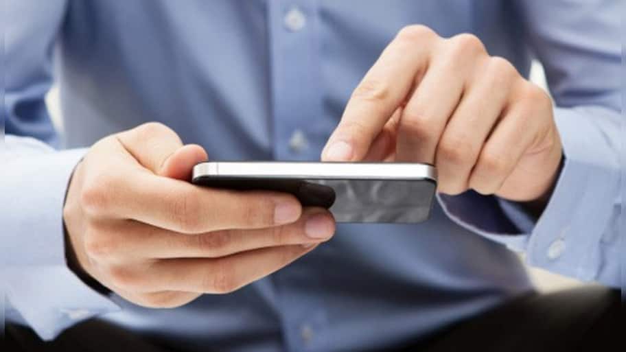 India's first cash giving app 'CASHe' launched