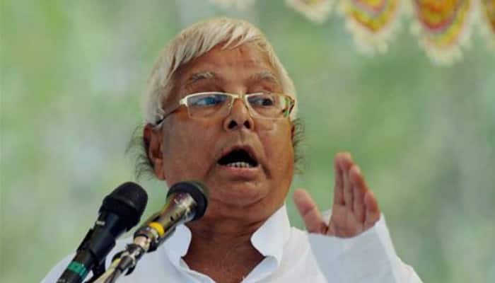 RSS flag won&#039;t be allowed to replace Tricolour; RJD will blast its design, says Lalu Prasad