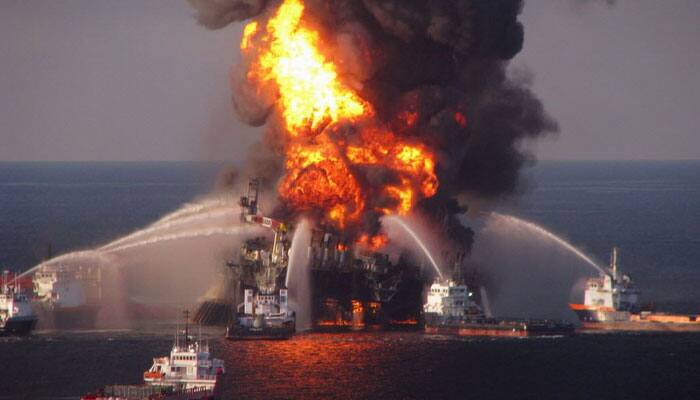 US court approves $20 billion BP oil spill settlement