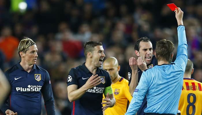 Barcelona are protected, fumes Fernando Torres after red card