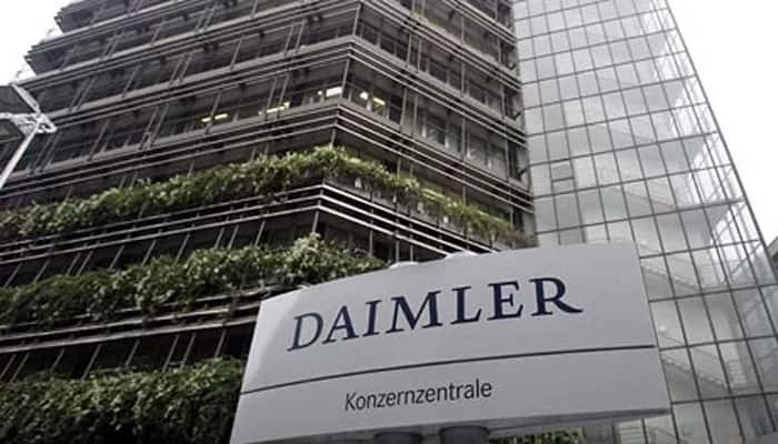 Daimler wants Amazon, Microsoft onboard mapping service Here: Report