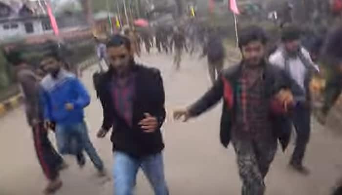  SHOCKING VIDEO of NIT Srinagar violence: Students run for their lives as J&amp;K Police brutally thrashes them