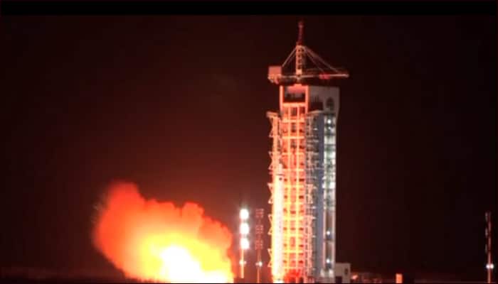 Watch: New retrievable satellite SJ-10 successfully launched by China!