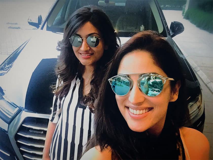 And that's a Gudi-Padwa present in the family !!!! #swankycar #andfamilyfitsinperfectlytoo @surilieggautam Twitter‏@yamigautam