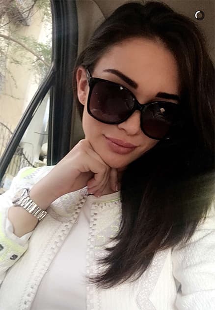 En route to @feminamissindia .. So excited to meet all of the gorgeous contestants! Twitter@iamAmyJackson