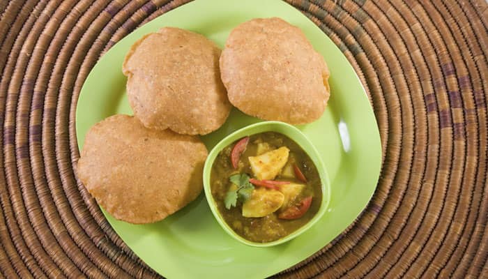 Navratri recipe: Watch how to make vratwale aloo puri by Sanjeev Kapoor