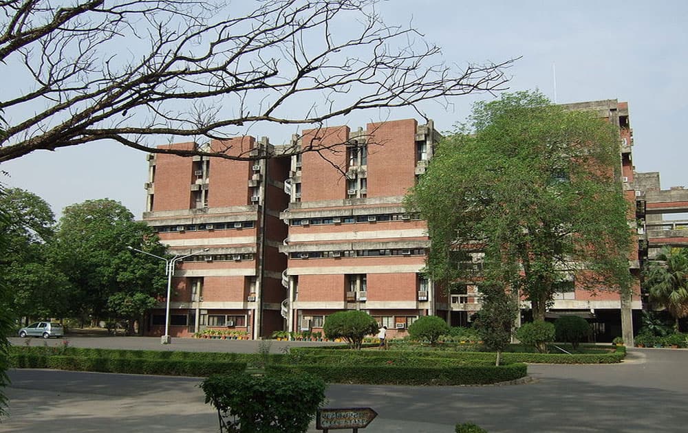 5. IIT Kanpur