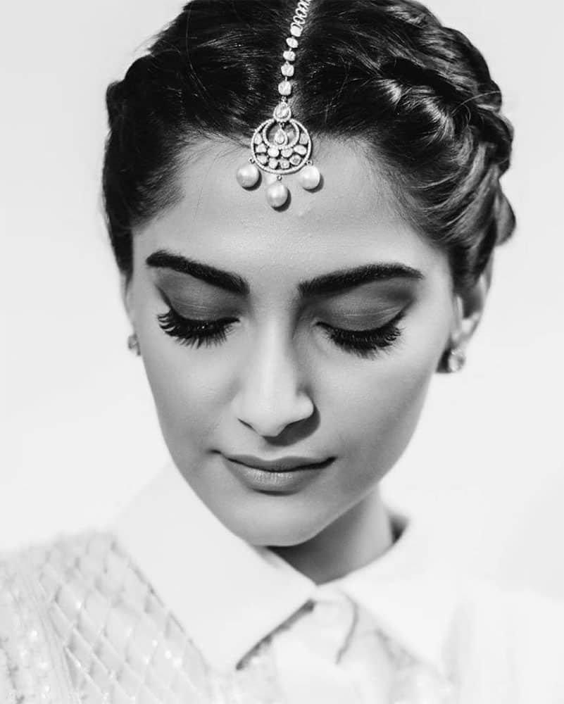 Sonam Kapoor ‏:- #MUA @namratasoni in @eliesaabworld couture styled by @rheakapoor #photography @thehouseof… -twitter