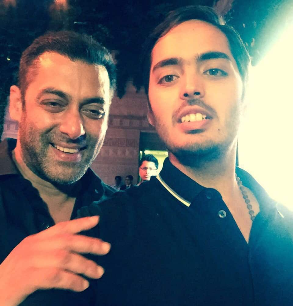 Salman Khan ‏:- So happy to see Anant Ambani,lots of respect n sooo happy fr him.Takes a lot of willpower to loose 108kgs in 18mnths -twitter