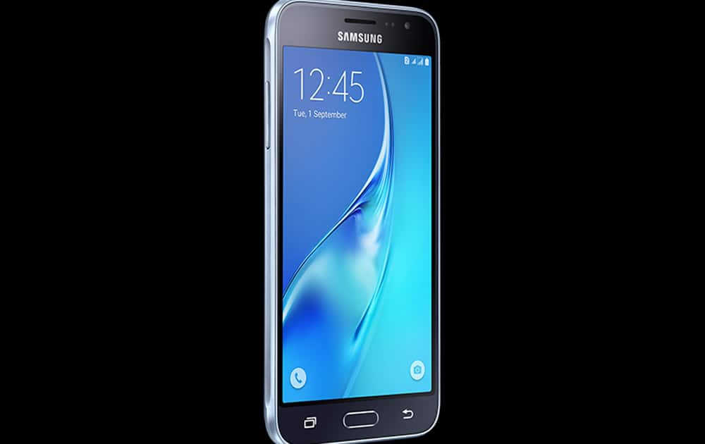 Samsung Galaxy J3 with S Bike mode NFC Sticker, 5 inch screen, 1.5 Ghz Quad Core Processor available on Snapdeal at Rs 8,990.