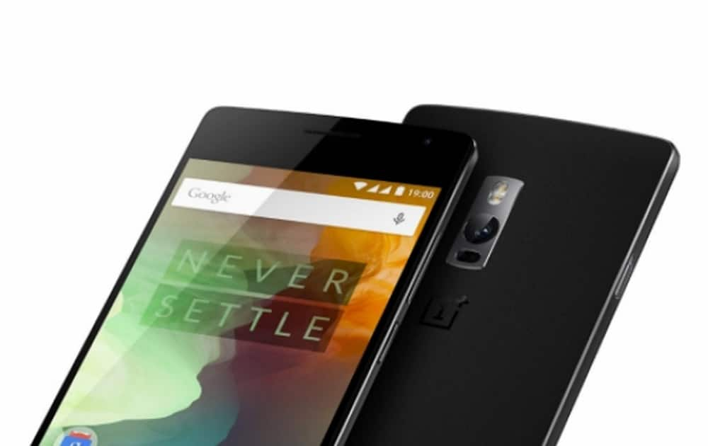 OnePlus 2 (64GB) with  5.5 inches Corning Gorilla Glass, 13MP camera, Adreno 430 GPU; 4GB LPDDR4 RAM is available on Amazon at Rs 22,999.