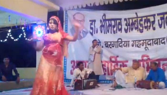Girl dances on &#039;ranaji maaf karna&#039; song to commemorate Ambedkar in event organised by BSP leaders – Watch