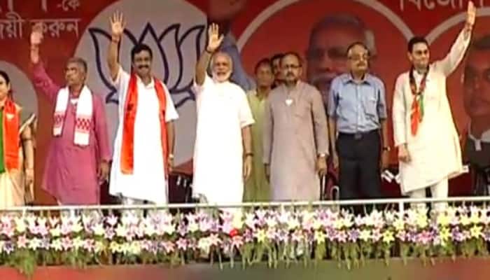 West Bengal Assembly polls 2016: Mamata fighting EC, not political parties, says PM Narendra Modi