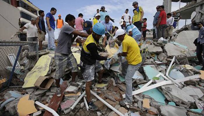 Earthquake kills at least 233 in Ecuador, devastates coast zone