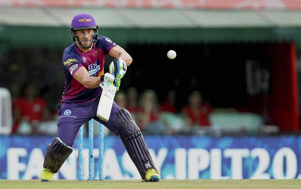 Faf du Plesis of Rising Pune Supergiants plays a shot during match 10 of the Vivo Indian Premier League ( IPL ) 2016 between the Kings XI Punjab and the Rising Pune Supergiants held at the IS Bindra Stadium in Mohali.