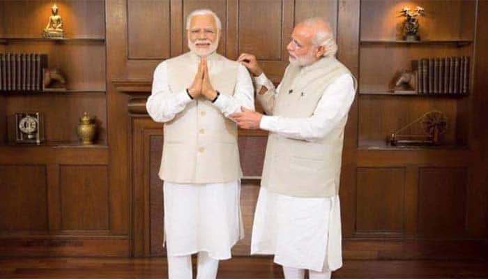 PM Modi meets his &#039;wax&#039; figure, compares artists with Lord Brahma