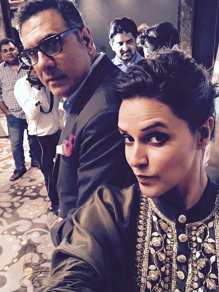 Neha Dhupia ‏:- The day that was... @SantaBantaFilm promotions in #delhi with these two @bomanirani n @virdas -twitter