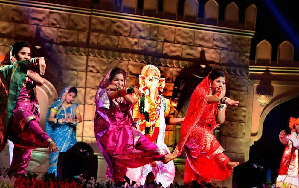 Local artists perform during the Sindhu Durg festival at Malvan in Sindhudurg dstict of Maharashtra.