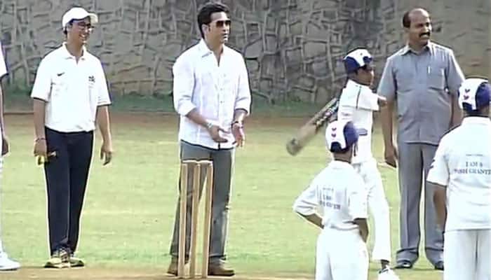 VIDEO: Cricket legend Sachin Tendulkar turns 43, celebrates birthday playing with children in Mumbai