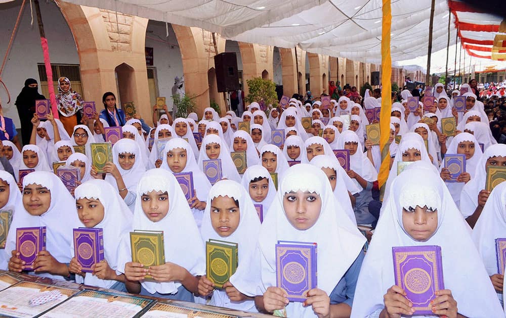 381 boys & girls students holding Quran on the occasion of ‘Khatme Quran’ and ‘Talimi Bedari Conference’ at a school in Jodhpur, Rajasthan.